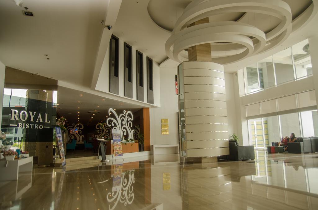 Royal Suite Condotel Medan Esterno foto