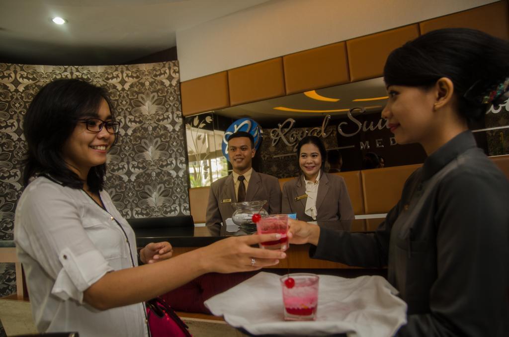 Royal Suite Condotel Medan Esterno foto