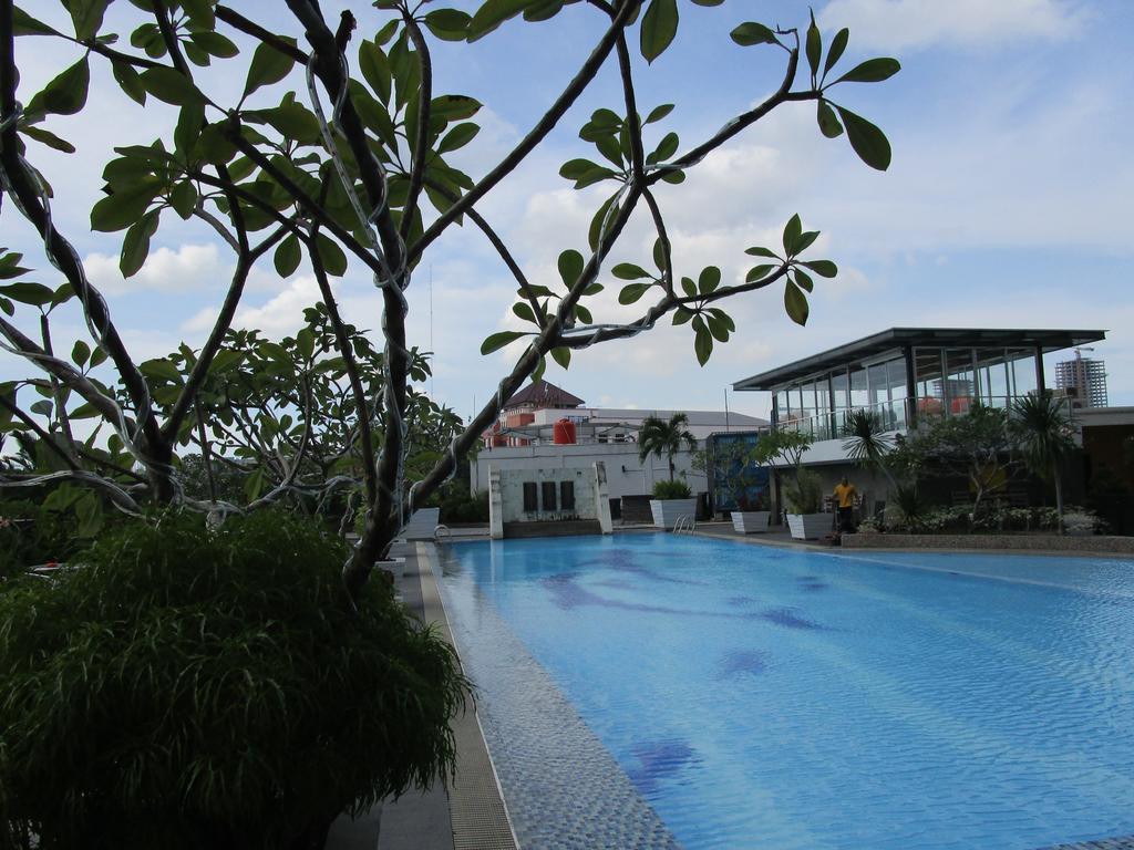 Royal Suite Condotel Medan Esterno foto