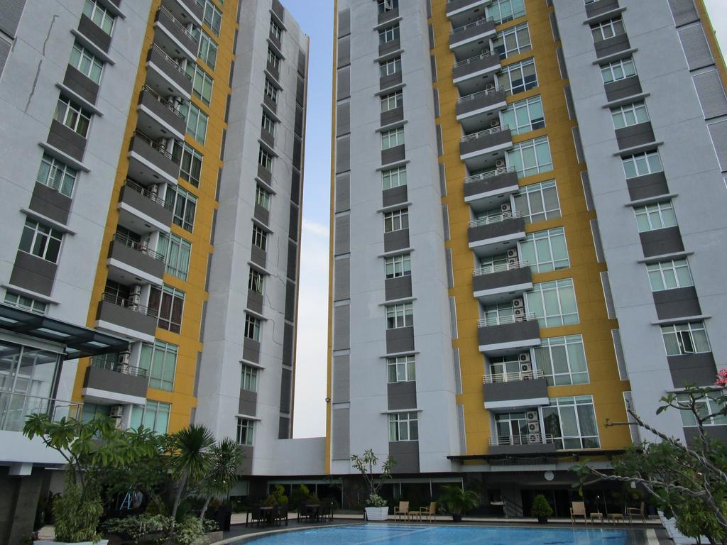 Royal Suite Condotel Medan Esterno foto
