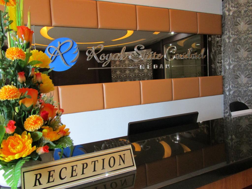 Royal Suite Condotel Medan Esterno foto