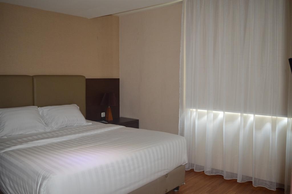 Royal Suite Condotel Medan Esterno foto