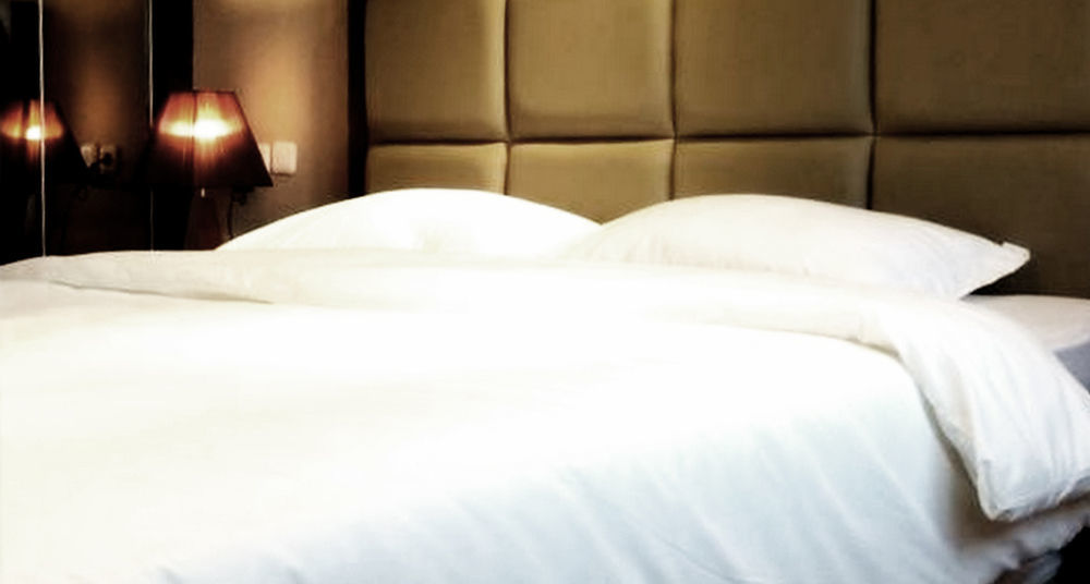 Royal Suite Condotel Medan Esterno foto