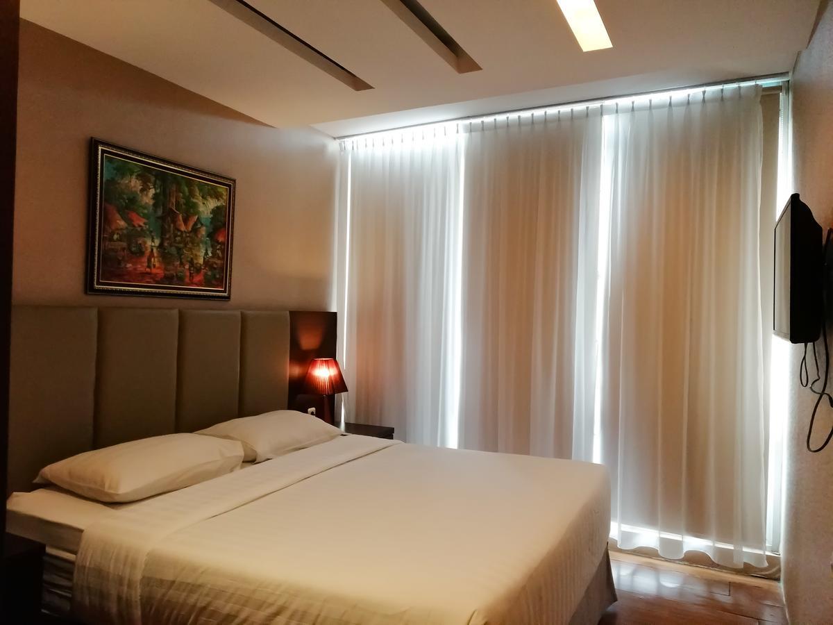 Royal Suite Condotel Medan Esterno foto