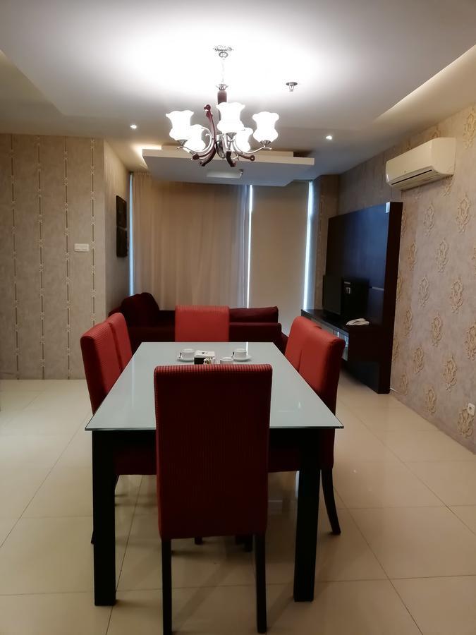 Royal Suite Condotel Medan Esterno foto