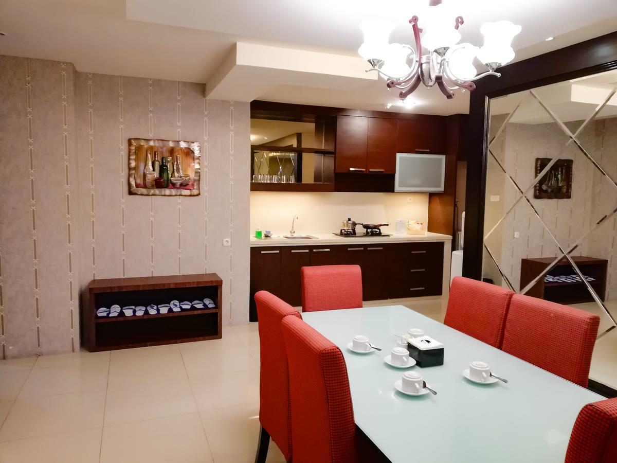 Royal Suite Condotel Medan Esterno foto