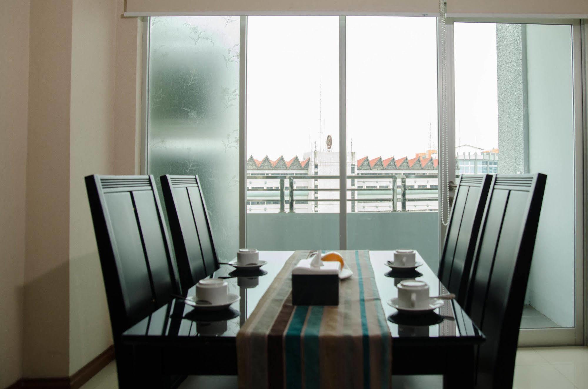 Royal Suite Condotel Medan Esterno foto