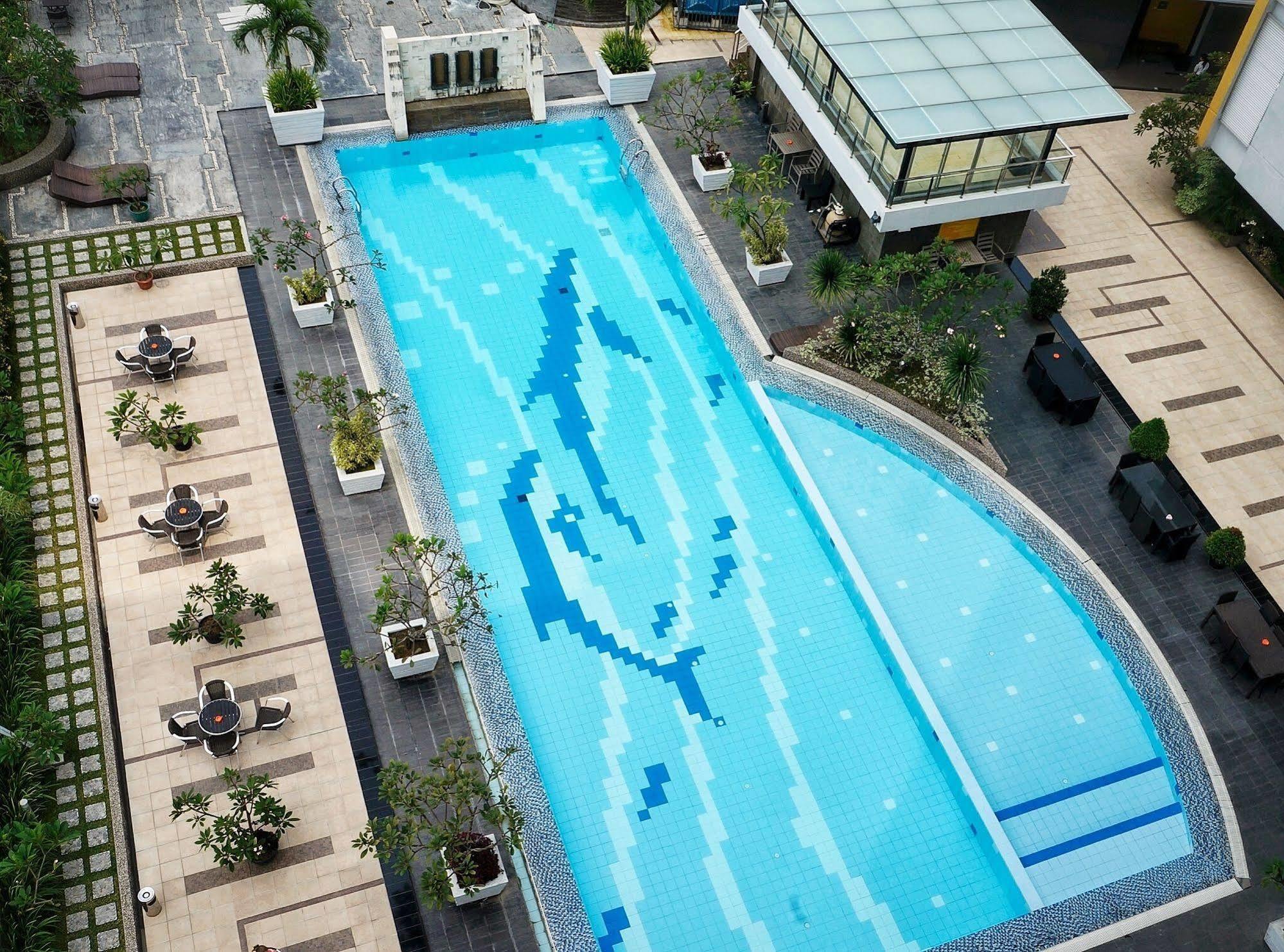 Royal Suite Condotel Medan Esterno foto